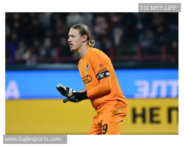 舍瓦利耶伤停萨福诺夫有望本赛季首次为巴黎出战 舍瓦利耶伤停萨福诺夫有望本赛季首次为巴黎出战