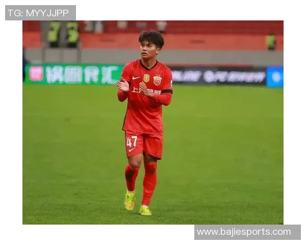 半场战报上海海港与首尔FC互交白卷蒯纪闻助攻失良机吕文君领黄牌