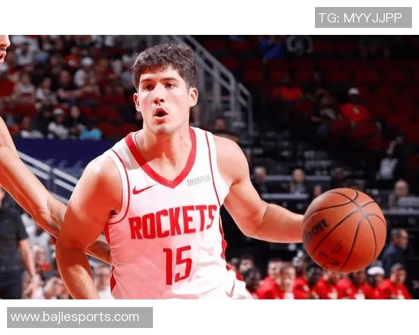 谢泼德防守失误引发申京愤怒拍地板场面尴尬令人心痛